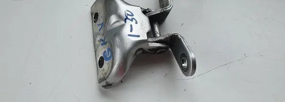 Hyundai i30 Rear door upper hinge