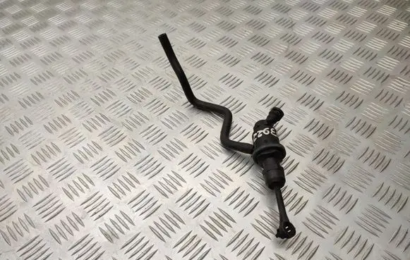 Clutch slave cylinder