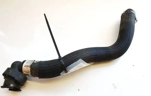 Engine coolant pipe/hose