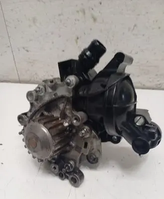 Peugeot 3008 II Water pump Z16001023