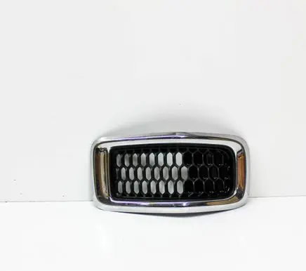 Jeep Grand Cherokee (WK) Front grill 68138335AB