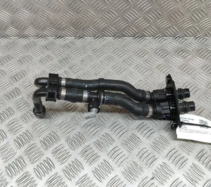Mercedes-Benz GLE W167 Engine coolant pipe/hose A1675017403