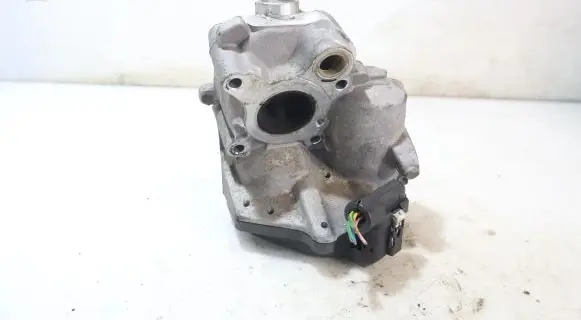 Infiniti Q50 EGR valve