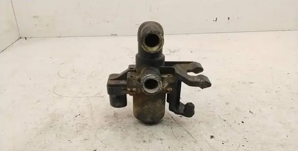 BMW 3 E36 Coolant heater control valve 8391418 1147412052