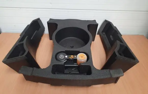 Opel Antara Spare wheel section trim 95032177