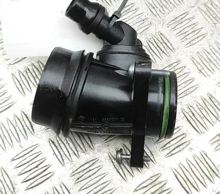 BMW 2 G42 Air intake duct part 8689501
