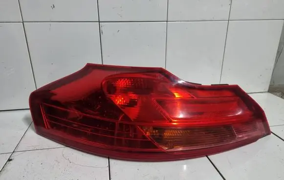 Opel Insignia A Tailgate rear/tail lights 13226856 13277877