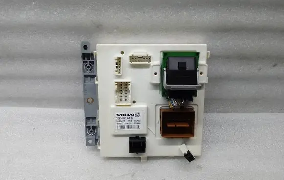 Volvo S90, V90 Other control units/modules 32254021A 2014D15457 90941249