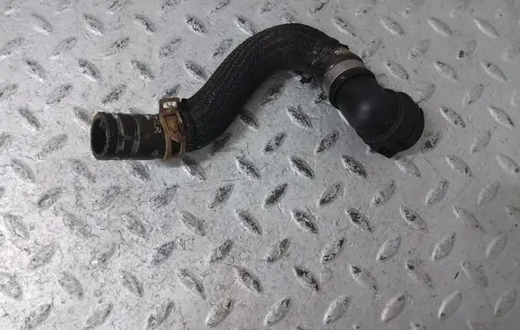 Chevrolet Volt I Engine coolant pipe/hose 20954245
