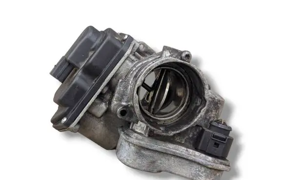 Volkswagen PASSAT B6 Throttle valve 03G128063G