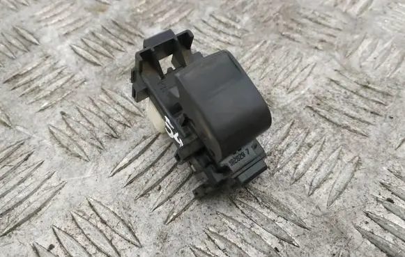 Toyota Urban Cruiser (XP110) Electric window control switch 1928297