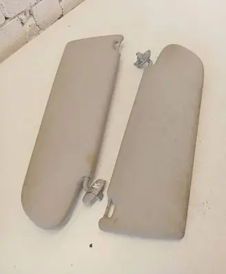 Volkswagen Transporter - Caravelle T5 Sun visor