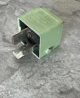 Audi A6 S6 C7 4G Other relay 4H0951253 V23136J0006A02Z59