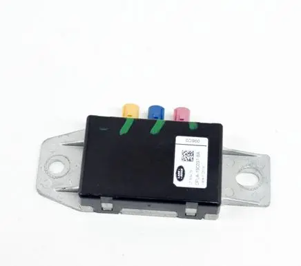 Jaguar F-Pace Aerial antenna amplifier DPLA19C097BA