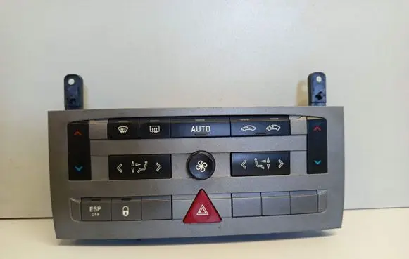 Citroen C5 Climate control unit 96573328