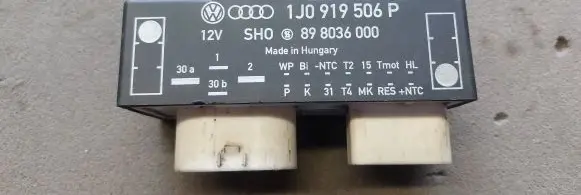 Coolant fan relay