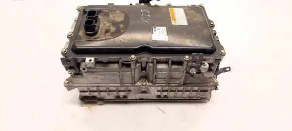 Toyota RAV 4 (XA50) Voltage converter inverter G920033140