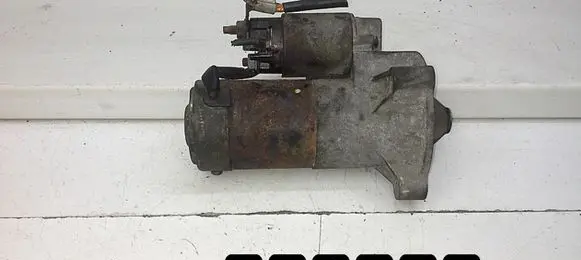 Peugeot 406 Starter motor m001t80082