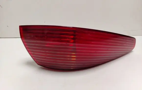 Peugeot 607 Rear/tail lights E29005