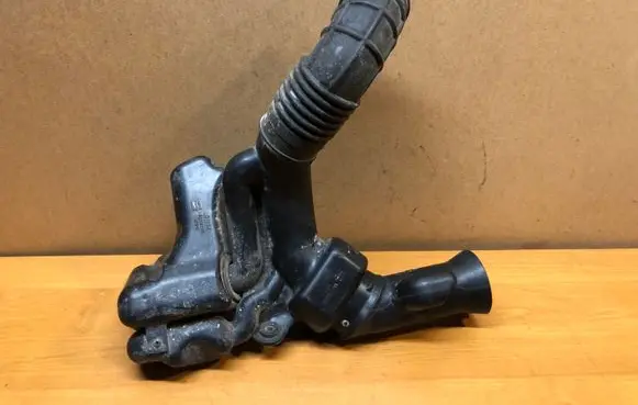 Honda Accord Air intake duct part