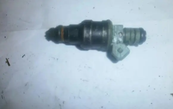 BMW 5 E34 Fuel injector 0280150415