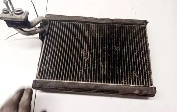 Subaru Outback A/C cooling radiator (condenser) 