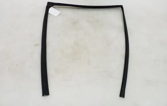 Toyota Avensis T270 Other rear door trim element 6814205100