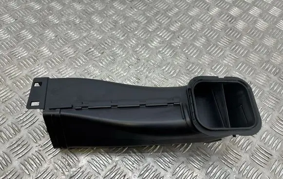BMW 5 G30 G31 G38 Air intake duct part 7643299