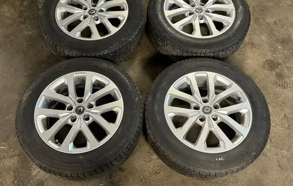 Renault Kadjar R17 alloy rim 403008177R