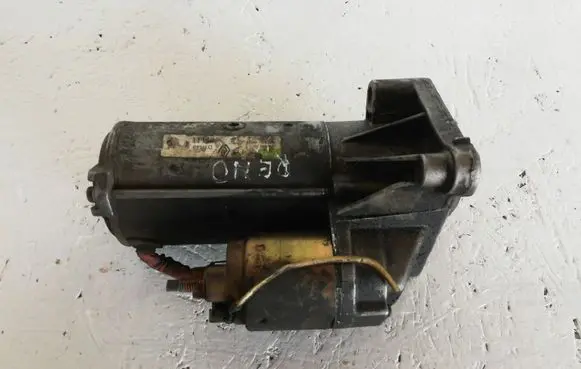 Renault Megane II Starter motor 10C30017JC
