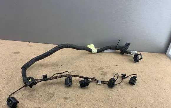 BMW X3 F25 Fuel injector wires 12518507949 8507949