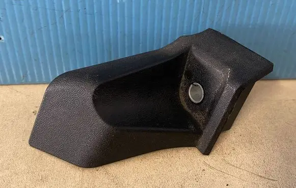Audi A5 Fender mounting bracket 8W6821232A