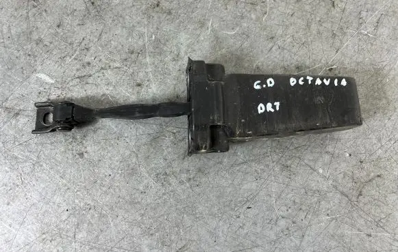 Skoda Octavia Mk3 (5E) Rear door check strap stopper 5E0839267A
