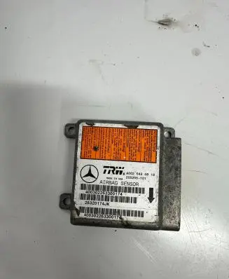 Mercedes-Benz ML W163 Airbag control unit/module A0025424818 26320174JK