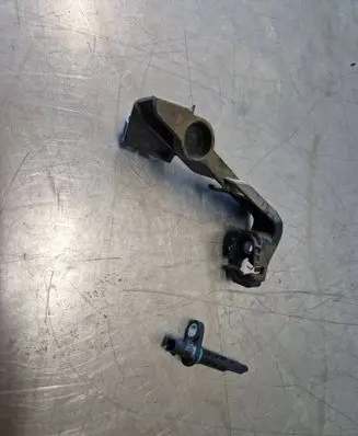 Mercedes-Benz E W213 ABS brake wheel speed sensor A2139052104 A2135461100