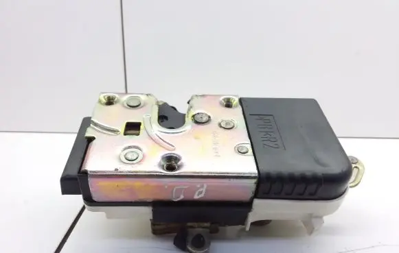 Citroen C8 Front door lock