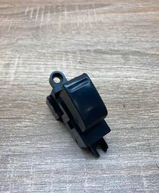 Nissan Primera Electric window control switch 25411AV600