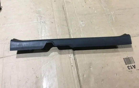 Hyundai i40 Front sill trim cover 858713Z000