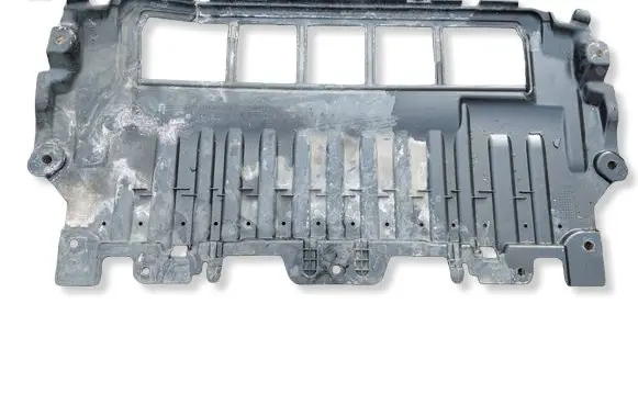 Mercedes-Benz E W214 Engine splash shield/under tray A2145201000