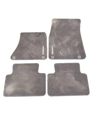 Porsche Macan (95B) Car floor mat set 