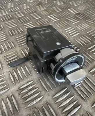 Volkswagen PASSAT B6 Ignition key/card 3C0905843R 3C0959752BG