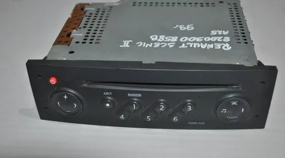 Radio/CD/DVD/GPS head unit