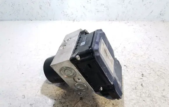 Opel Insignia A ABS Pump 13332549