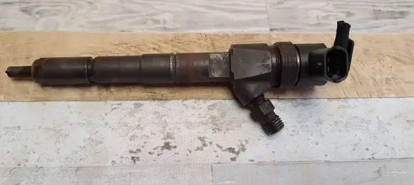 Opel Insignia A Fuel injector B445160087