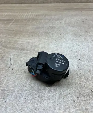 BMW 7 E65 E66 Air flap motor/actuator 6935073 B3249
