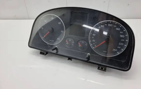 Toyota Avensis T250 Speedometer (instrument cluster) V0002000