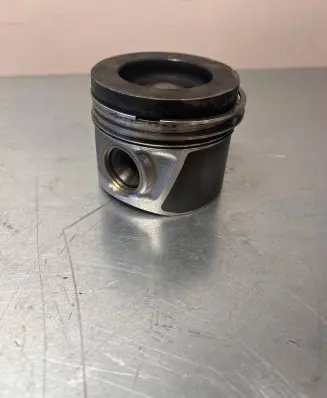 Audi A6 S6 C6 4F Piston 46R0
