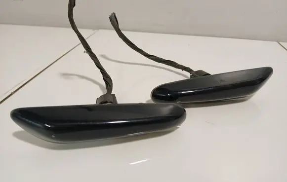 BMW 5 E60 E61 Front fender indicator light E88618