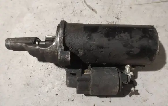 Audi A4 S4 B6 8E 8H Starter motor 0001109021