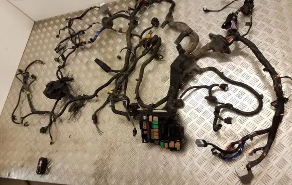 KIA Carens III Engine installation wiring loom 91320SA48 150526 A4480